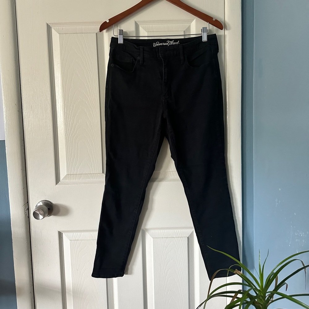 Black Skinny Jeans Universal Thread Size 10 Short